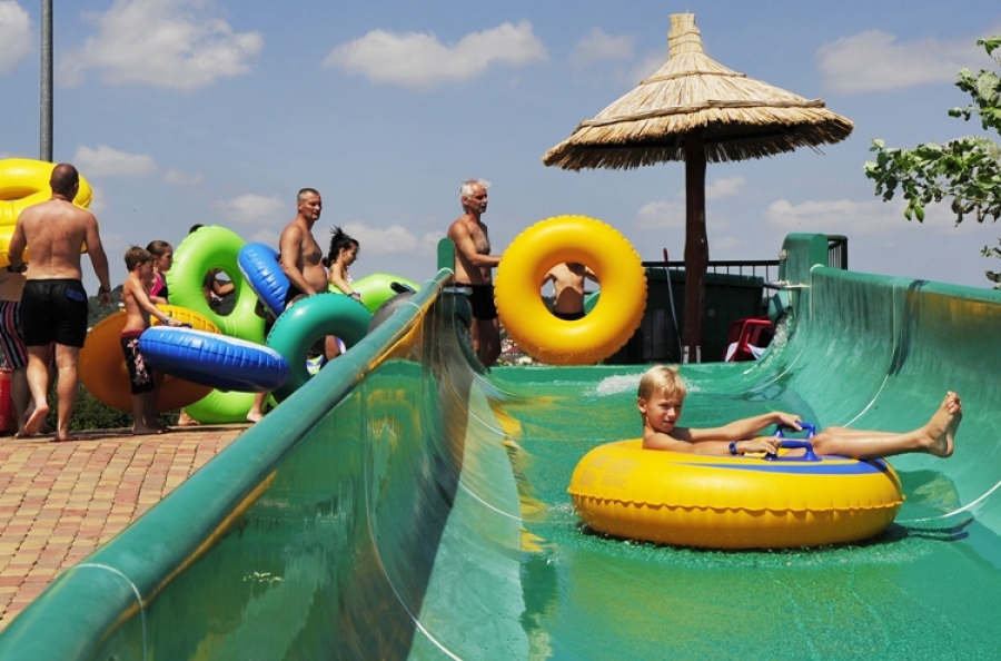 Pünkösdkor nyit az aquapark