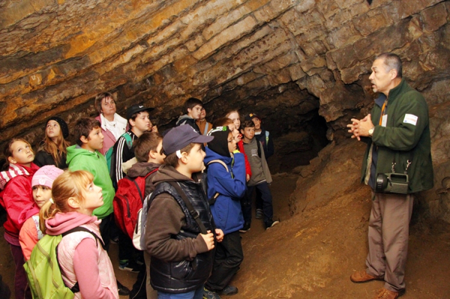 Fogadóépületet kap a Lóczy-barlang