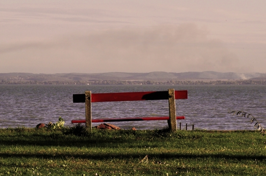 Új Balaton-törvény engedményekkel