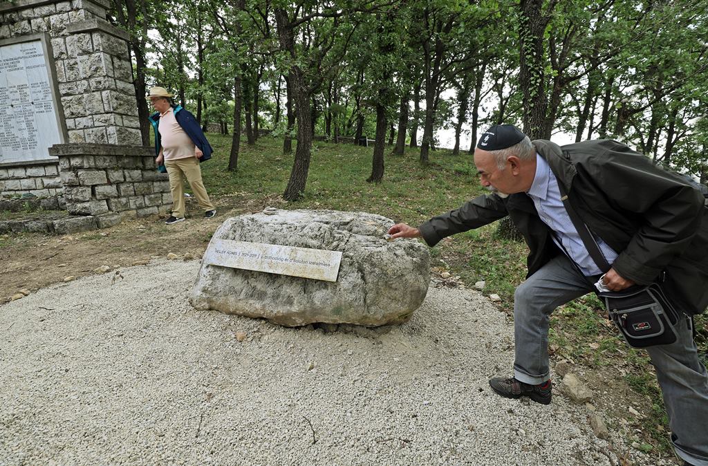 Felavatták Heller Ágnes emlékkövét