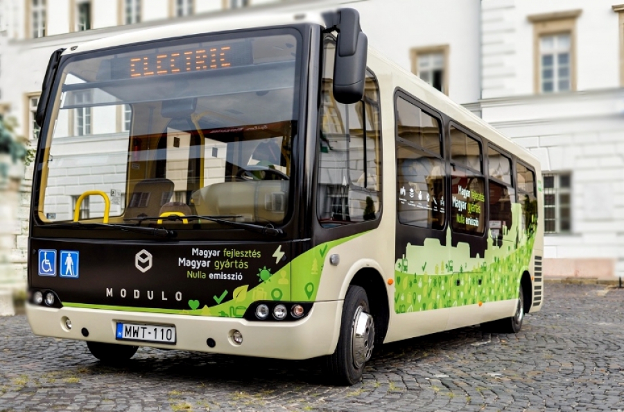 Elektromos busz Füreden