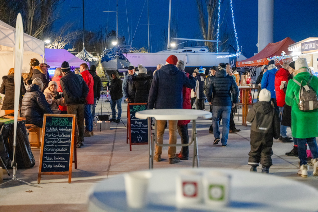 Kékszalagport Adventivásár 1