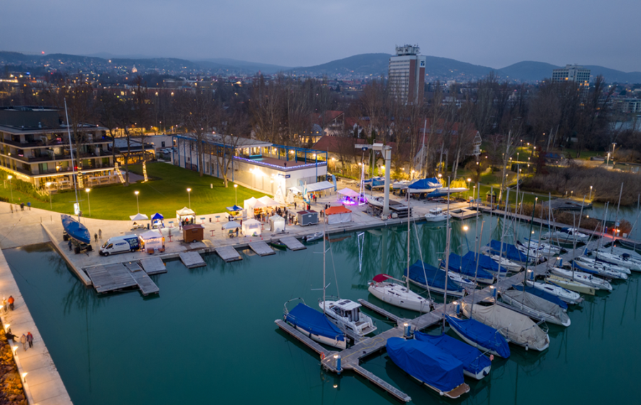 Kékszalagport Adventivásár 2